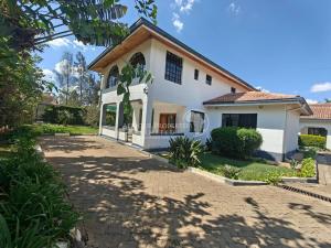 4 bedroom Houses for rent Thome Nairobi
