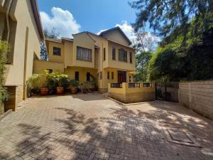 4 bedroom Houses for rent Westlands Nairobi