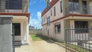 4 bedroom Townhouses Houses for sale Wananchi road Syokimau Athi RIver Machakos