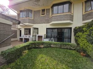 4 bedroom Houses for rent Brookside Westlands Nairobi
