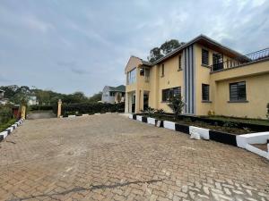 4 bedroom Houses for rent Karen Nairobi
