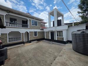 4 bedroom Houses for sale Ngong Rd Nairobi