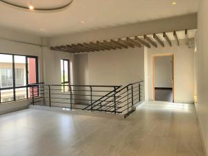 4 bedroom Flat&Apartment for sale Mandera Road, Kileleshwa Nairobi