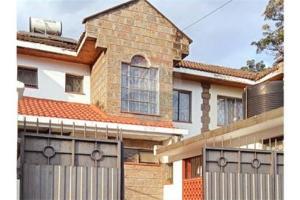 Houses for sale off Mbagathi Road, Langata Nairobi