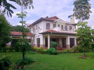 4 bedroom Houses for rent Redhill Nairobi