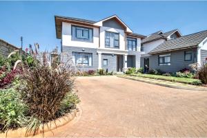 4 bedroom Flat&Apartment for sale Kiambu Road Nairobi