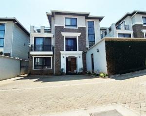 4 bedroom Houses for sale Westlands Nairobi