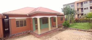 4 bedroom Villa for sale Namugongo road nabwojjo estate  Kira Wakiso Central