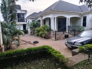 4 bedroom Bungalow Apartment for sale Kira road  Kira Wakiso Central