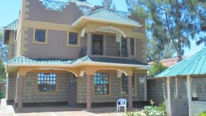 5 bedroom Townhouses Houses for sale Katani Road Syokimau Athi RIver Machakos