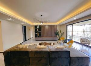 5 bedroom Flat&Apartment for sale Kilimani Nairobi