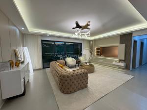5 bedroom Flat&Apartment for sale Kilimani Nairobi
