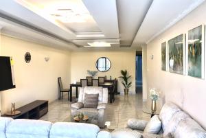 5 bedroom Flat&Apartment for sale Westlands Nairobi