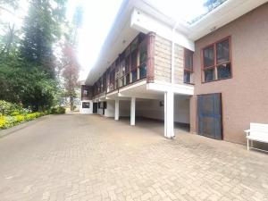 5 bedroom Houses for sale Riverside Nairobi