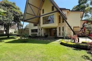 5 bedroom Houses for sale Karen Nairobi