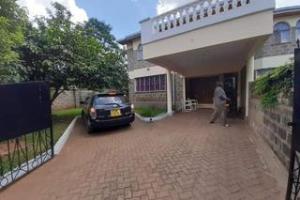 5 bedroom Houses for sale Lavington Nairobi