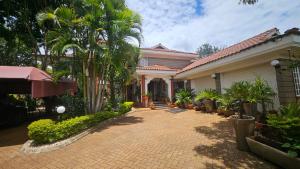 5 bedroom Houses for sale Runda Nairobi