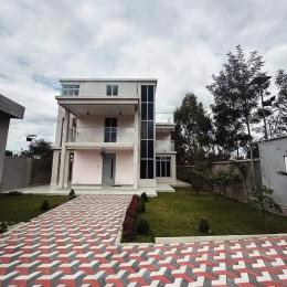 5 bedroom Flat&Apartment for sale Kisaju Kitengela
