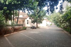 5 bedroom Office Space Commercial Properties for rent Lavington Nairobi
