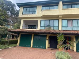5 bedroom Townhouse for rent Westlands Nairobi