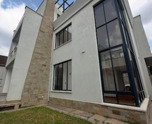5 bedroom Townhouse for rent Lavington Nairobi
