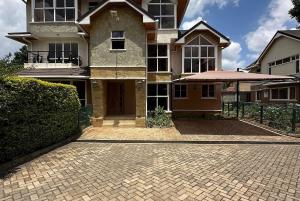 5 bedroom Townhouse for sale Lavington Nairobi