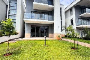 5 bedroom Flat&Apartment for sale Lavington Nairobi