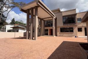 5 bedroom Houses for sale Karen Nairobi