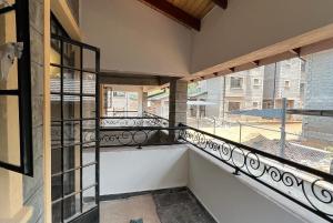 5 bedroom Flat&Apartment for rent Lavington Nairobi