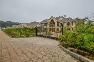 5 bedroom Houses for sale Karen Nairobi