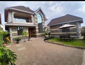 5 bedroom Bungalow Houses for rent Gateway mall  Syokimau Nairobi