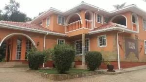 6 bedroom Flat&Apartment for sale Runda Nairobi