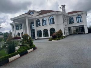 7 bedroom Houses for sale Karen Nairobi