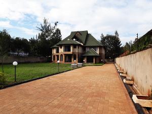 7 bedroom Houses for sale Runda Nairobi