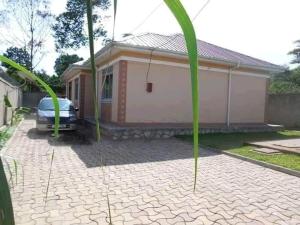 2 bedroom Bungalow Apartment for rent namugongo road Wakiso Central