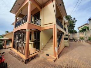 2 bedroom Apartment Block Apartment for rent namugongo road Wakiso Central