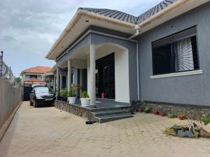 2 bedroom Bungalow Apartment for rent namugongo road Wakiso Central