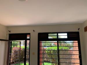 3 bedroom Apartment Block Apartment for rent Kyanja road Kampala Central