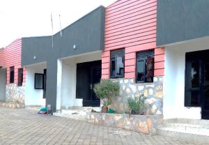 1 bedroom mini flat  Bungalow Apartment for rent bweyogerere road  Wakiso Central