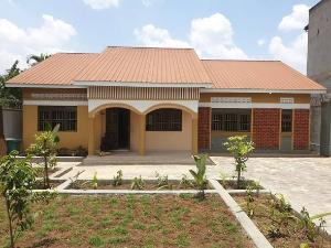 4 bedroom Bungalow Apartment for rent namugongo road Wakiso Central