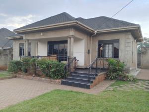 3 bedroom Bungalow Apartment for sale Kira kitukutwe  Kira Wakiso Central