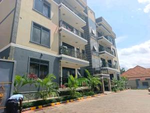 3 bedroom Apartment for rent Kisaasi  Kampala Central