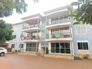 3 bedroom Apartment for rent Kiwatule road  Kampala Central