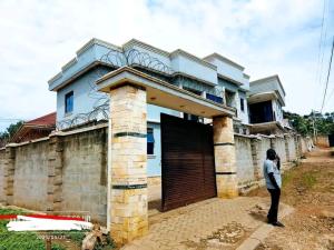 2 bedroom Apartment Block Apartment for sale Namugongo road  Kampala Central Kampala Central