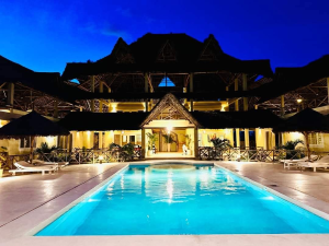 8 bedroom Townhouse for sale Watamu Watamu