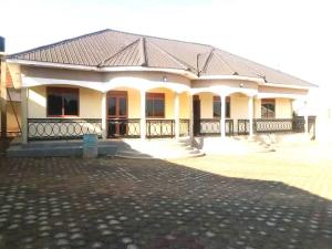 2 bedroom Bungalow Apartment for rent gayaza road Gayaza Wakiso Central