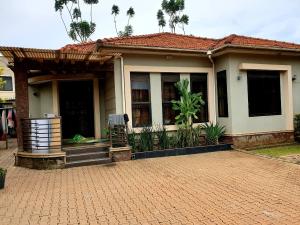 3 bedroom Villa for sale Kira mamerito road  Kira Wakiso Central