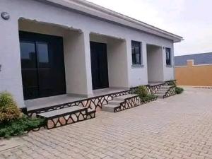 1 bedroom mini flat  Bungalow Apartment for rent Kyanja kisasi road Kisaasi Kampala Central