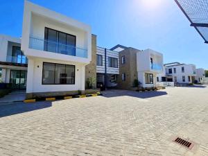 4 bedroom Townhouse for rent Moyne drive  Nyali Area Nyali Mombasa