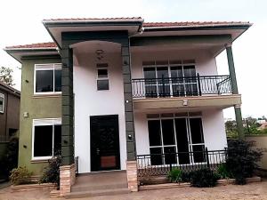 4 bedroom Villa for sale Kira najjera road  Kira Wakiso Central